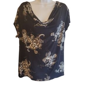 Liz Lange Black Floral Stretch Maternity Top